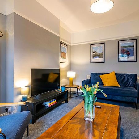 Lovely 4Bdr Home- Off Street Parking Sleeps 7 Nottingham Exterior photo