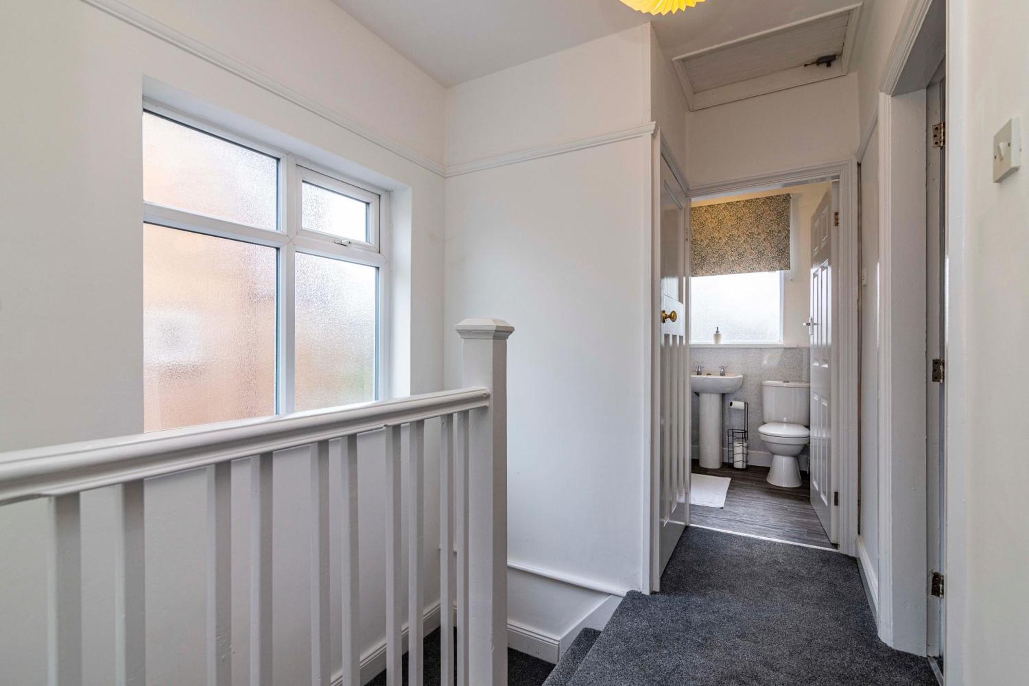 Lovely 4Bdr Home- Off Street Parking Sleeps 7 Nottingham Exterior photo