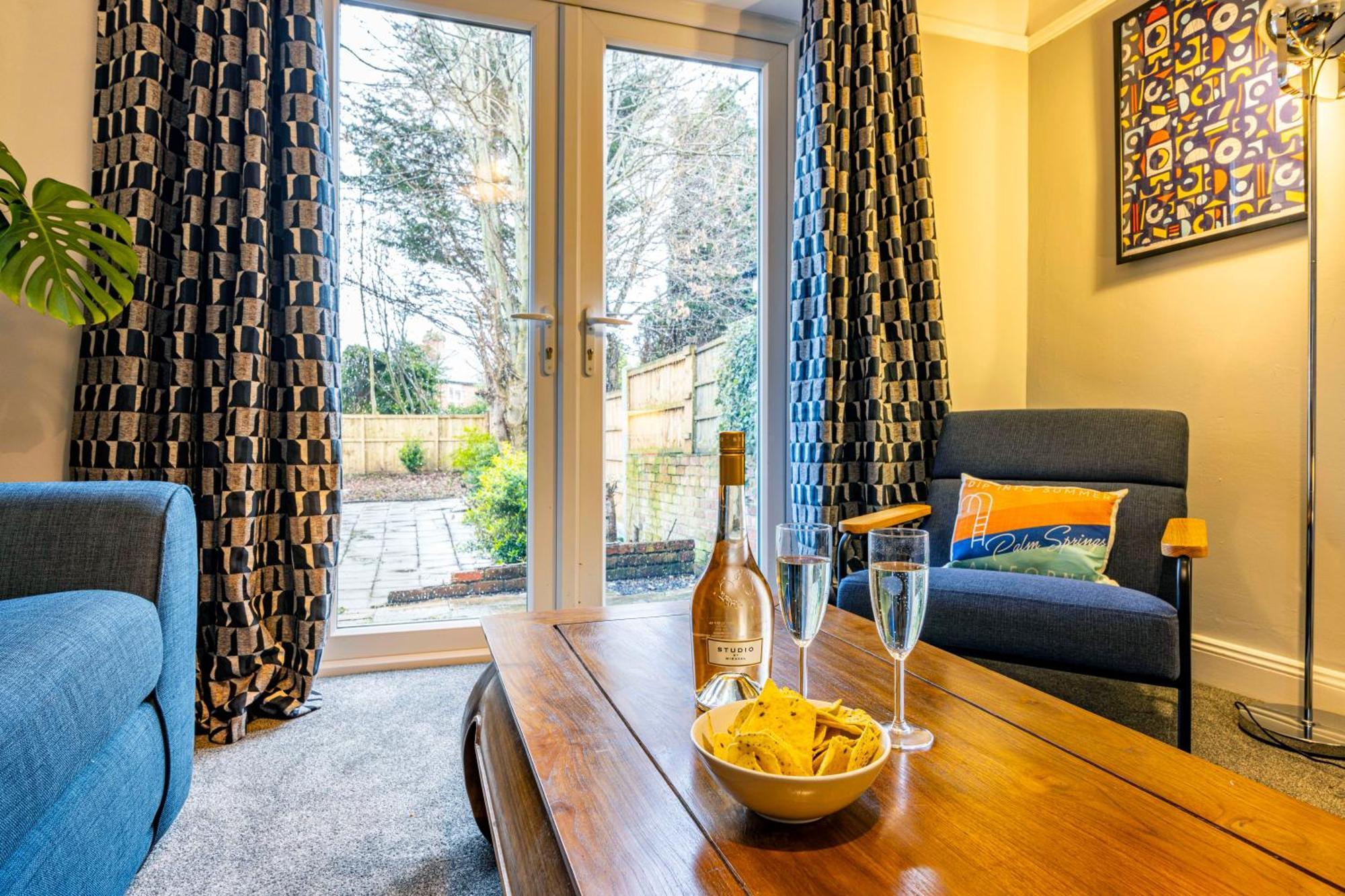 Lovely 4Bdr Home- Off Street Parking Sleeps 7 Nottingham Exterior photo